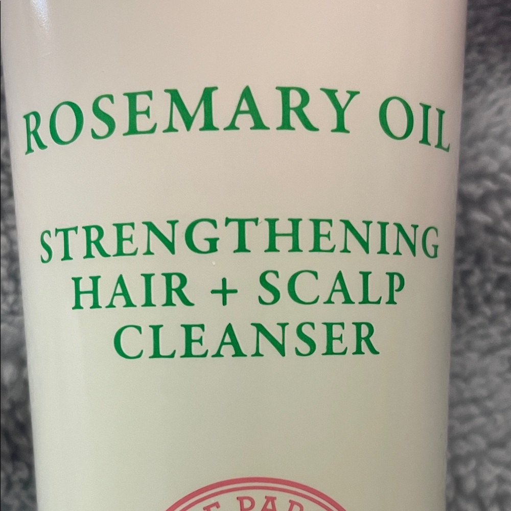 Rosemary Oil Strengthening Hair + Scalp Cleanser - Green and White - Picture 4 of 13